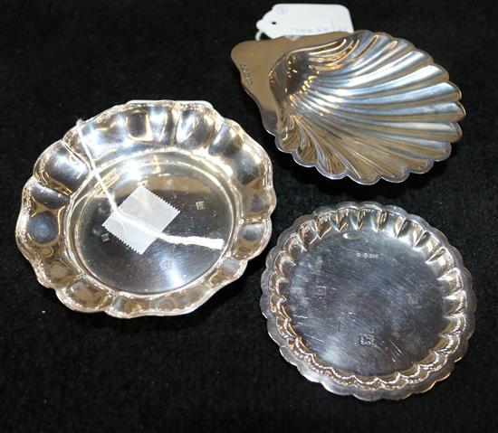 Silver shell bowl, Sheffield 1922 and two other silver bowls